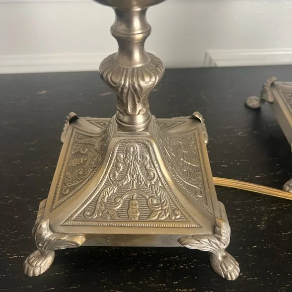 Fredrick Cooper Paw Foot Table lamps - 2 - Picture 5 of 7